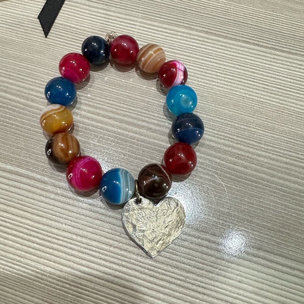 Luly Lu Stretchy Colorful Bracelet With Heart Charm - Picture 2 of 5